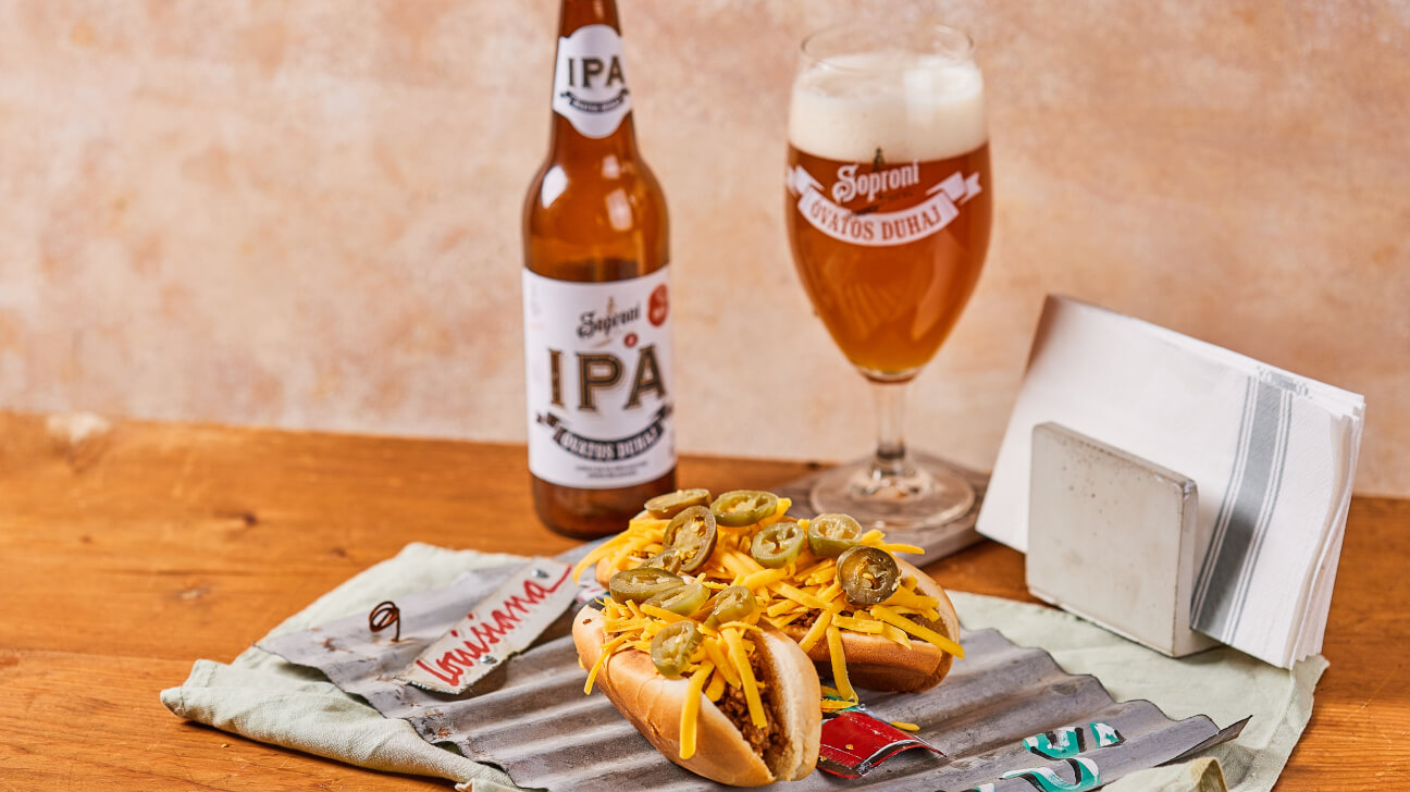 Darált húsos hot dog jalapeñóval